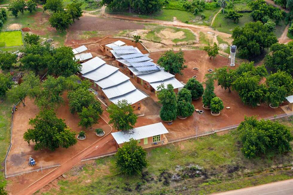 Birds Eye View Of The Lo Surgical Clinic And Health Centre Photo By Iwan Baan