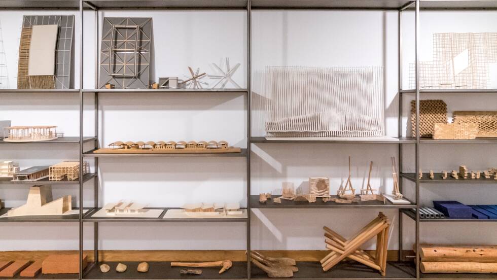 Exhibition Shelf Photo By Kr Architecture